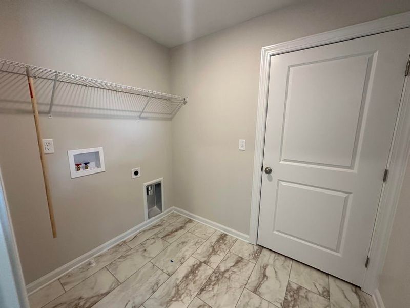Spacious, unfurnished interior of a new home in Windsor, North Augusta (Image 14). Spacious, unfurnished interior of a new home in Windsor, North Augusta (Image 14).