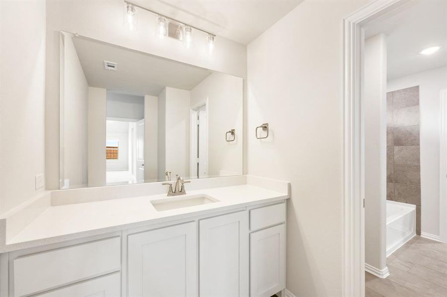 Furnished interior view inside a new home in Creekview Meadows, Pilot Point (Image 6). Furnished interior view inside a new home in Creekview Meadows, Pilot Point (Image 6).