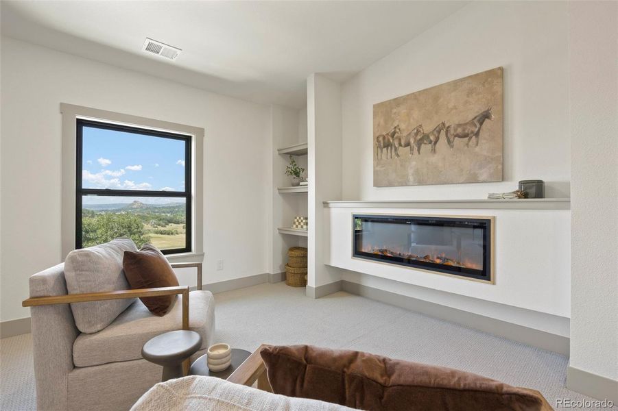 Views of the Castle Rock from the primary bedroom lounge