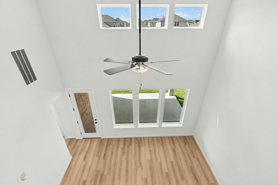 Spacious, unfurnished interior of a new home in University Heights, Round Rock (Image 28).