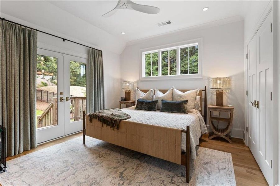 Furnished interior view inside a new home in , Roswell (Image 39).