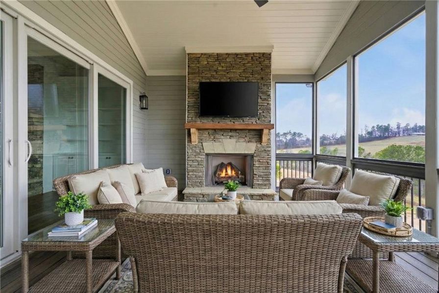 Exterior details and patio area of a home in , Gainesville (Image 32).