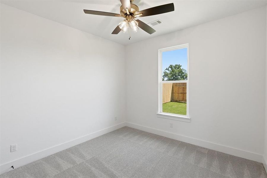 Spacious, unfurnished interior of a new home in , Tolar (Image 21).