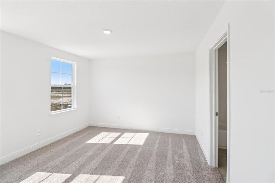 Spacious, unfurnished interior of a new home in Northlake Traditional, Winter Garden (Image 21).