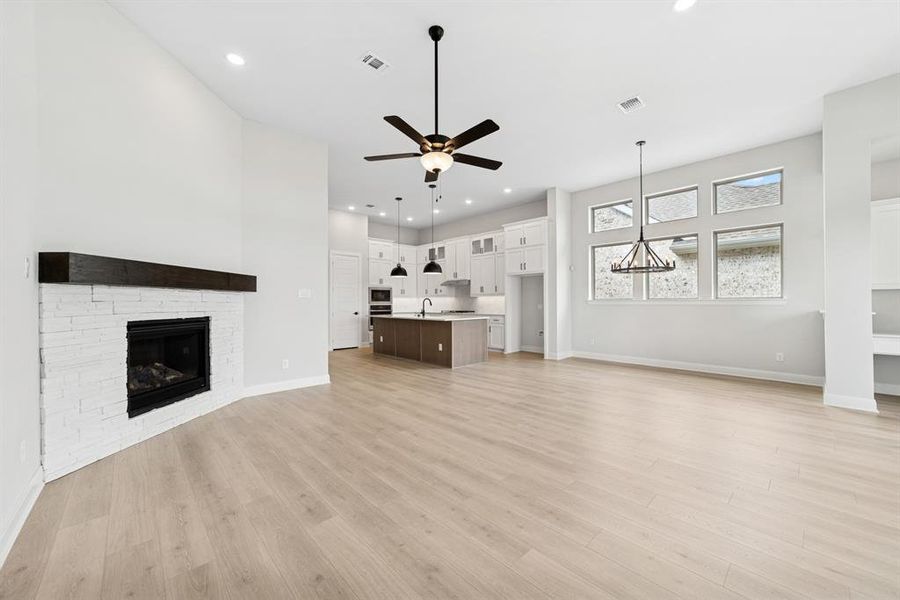 Spacious, unfurnished interior of a new home in Painted Tree - Classic Series, McKinney (Image 21). Spacious, unfurnished interior of a new home in Painted Tree - Classic Series, McKinney (Image 21).