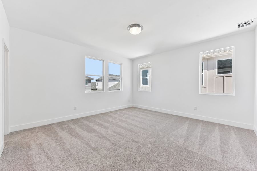 Spacious, unfurnished interior of a new home in Freedom at Anthem, Kyle (Image 16).