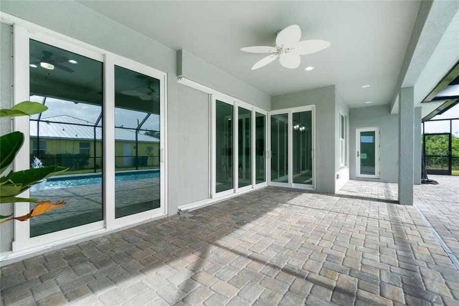Exterior details and patio area of a home in , Port Charlotte (Image 3).