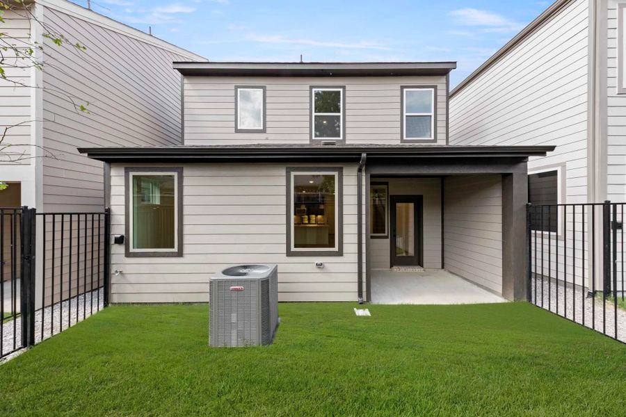 Rear Exterior Design Representative Photo