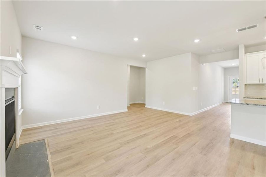 Spacious, unfurnished interior of a new home in Martin Springs - Estate Series, Lawrenceville (Image 45). Spacious, unfurnished interior of a new home in Martin Springs - Estate Series, Lawrenceville (Image 45).