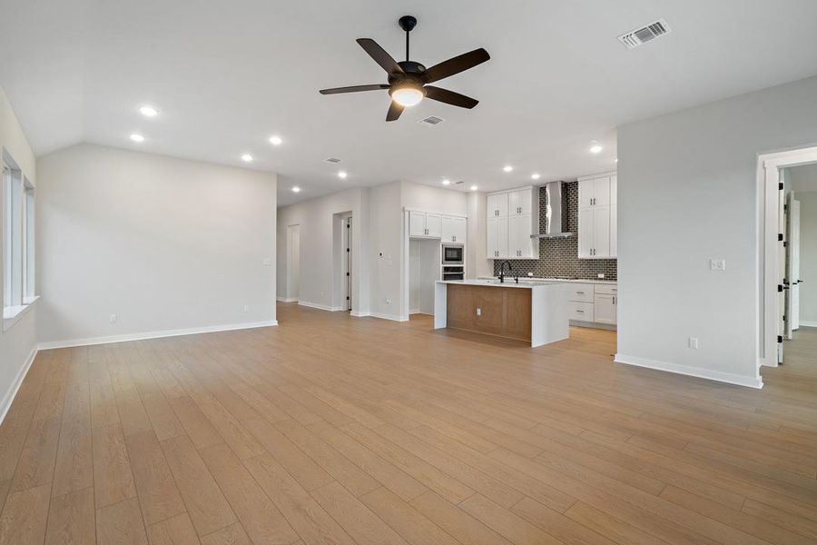 Spacious, unfurnished interior of a new home in Park Collection at Lariat, Liberty Hill (Image 23). Spacious, unfurnished interior of a new home in Park Collection at Lariat, Liberty Hill (Image 23).