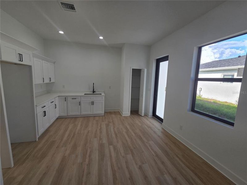 Image 17 of a home in .