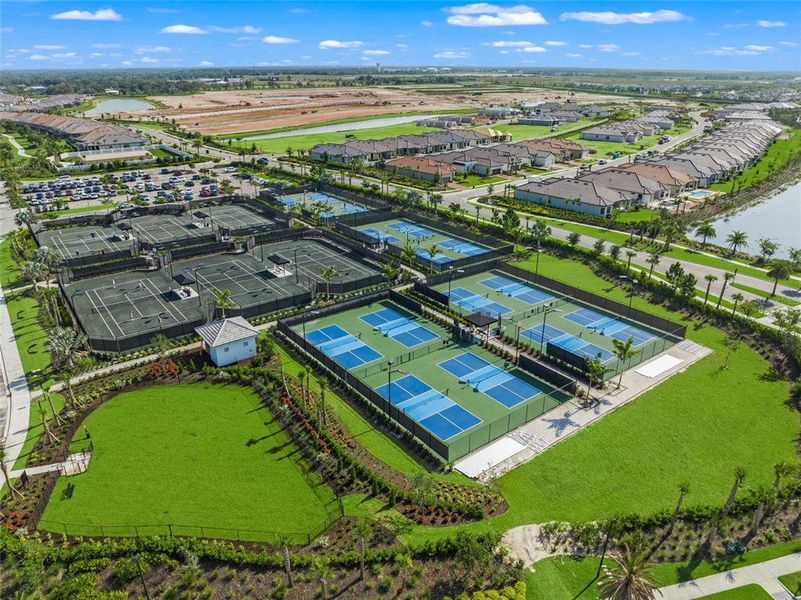 Community amenities in Esplanade at Azario Lakewood Ranch, Lakewood Ranch (Image 66).