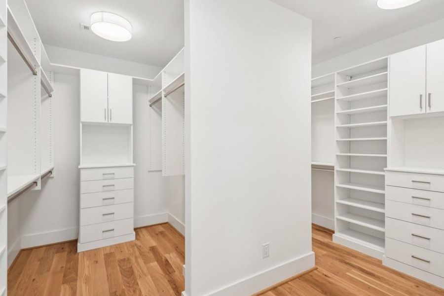 Image 55 of a home in .