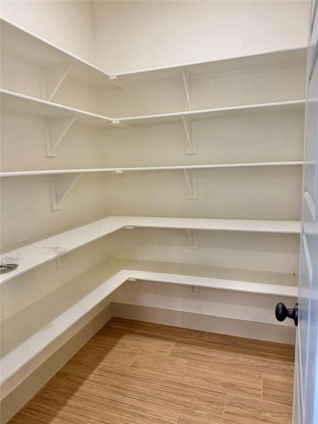 Spacious, unfurnished interior of a new home in , Weatherford (Image 13).