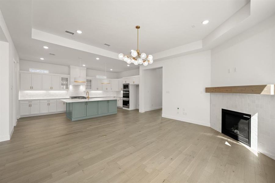 14465 Overlook Park- Living Room-2