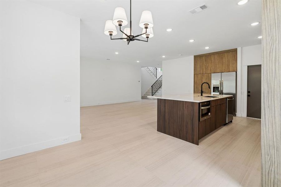 Flowing floorplan.