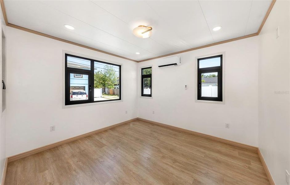 Spacious, unfurnished interior of a new home in , St. Petersburg (Image 54).