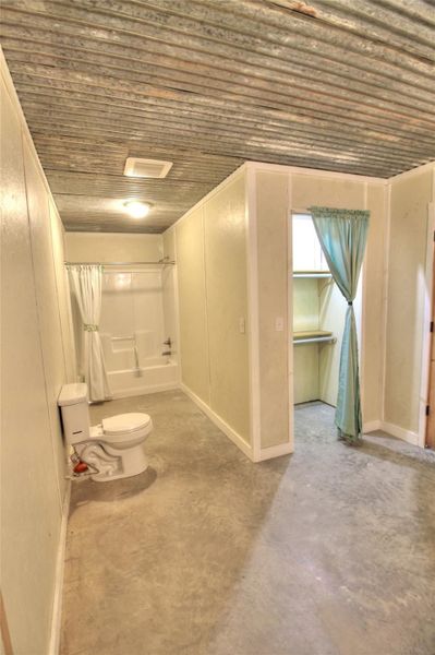 Image 18 of a home in .