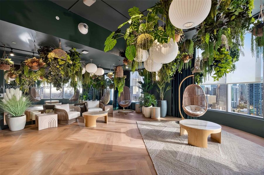 Community amenities in , Miami (Image 24).