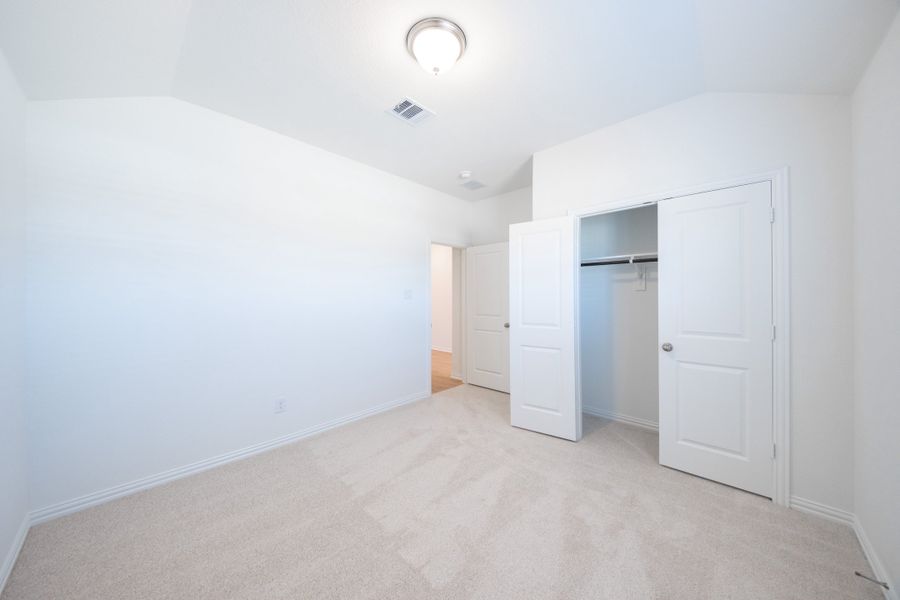 Spacious, unfurnished interior of a new home in Churchill, Anna (Image 17).