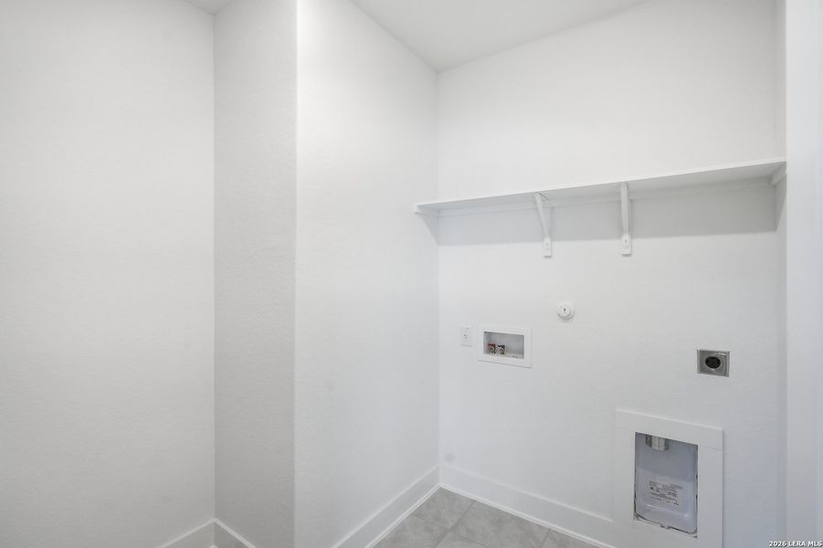 Spacious, unfurnished interior of a new home in Prominence Urban, San Antonio (Image 17). Spacious, unfurnished interior of a new home in Prominence Urban, San Antonio (Image 17).