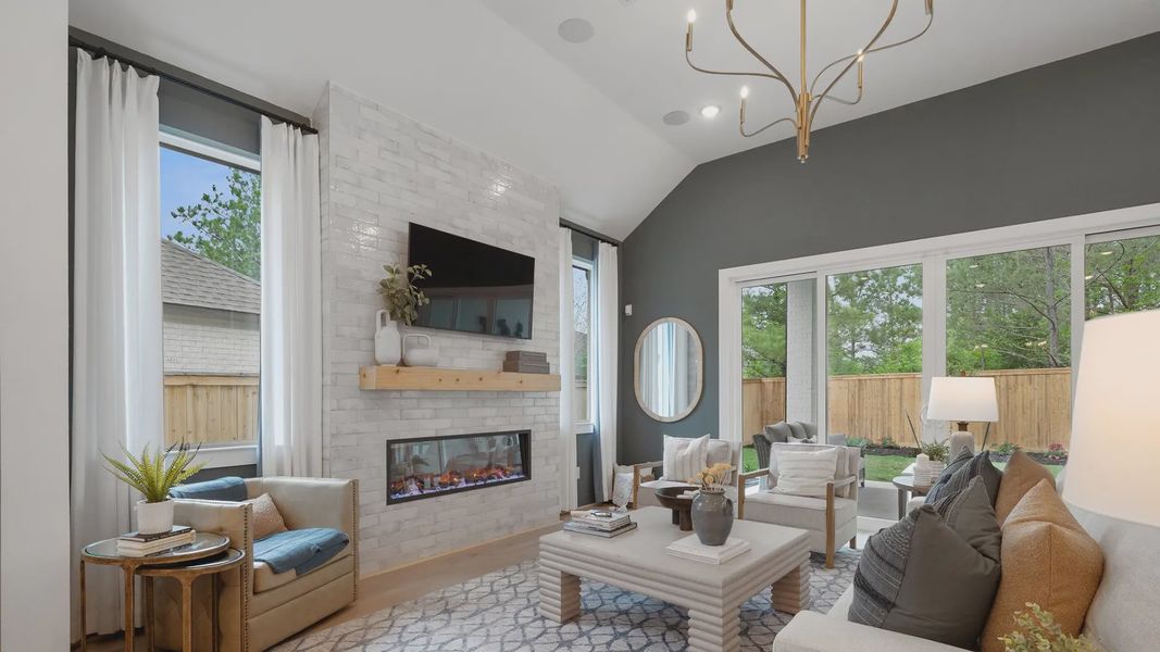 Representative furnished interior of a home built from the Hampton by Chesmar Homes in Wildrye 60', Waller (Image 28).
