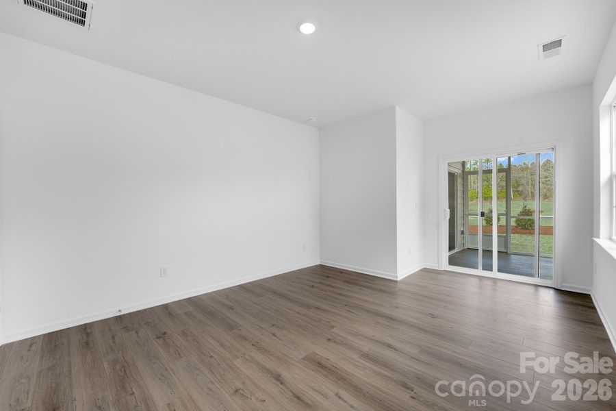 Spacious, unfurnished interior of a new home in Roselyn, Lancaster (Image 23). Spacious, unfurnished interior of a new home in Roselyn, Lancaster (Image 23).