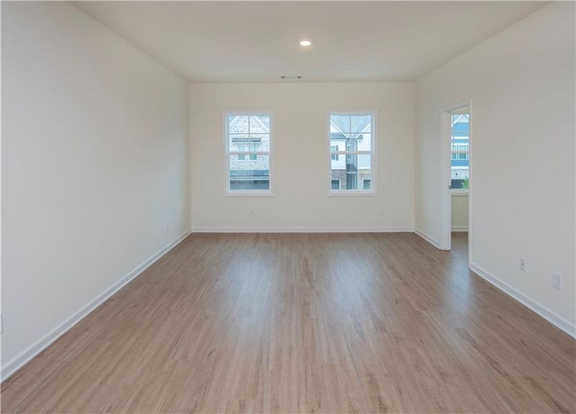 Spacious, unfurnished interior of a new home in , Flowery Branch (Image 6).
