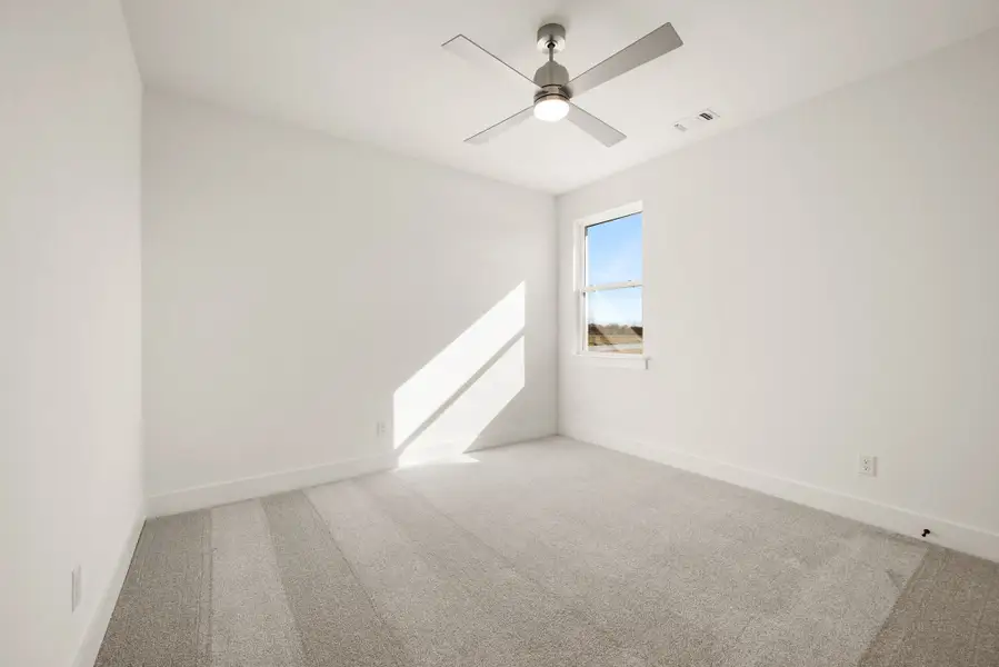 Spacious, unfurnished interior of a new home in Settlers Glen, New Fairview (Image 35). Spacious, unfurnished interior of a new home in Settlers Glen, New Fairview (Image 35).