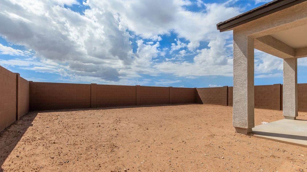 Representative exterior details of a home built from the 4002 by Risewell Homes in Bella Vista Farms, San Tan Valley (Image 3).