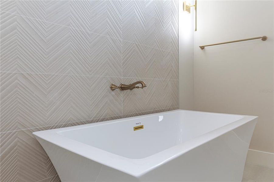 Furnished interior view inside a new home in , Tampa (Image 65).