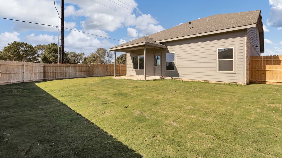 Exterior details and patio area of a home in Everest Heights, Lubbock (Image 3). Exterior details and patio area of a home in Everest Heights, Lubbock (Image 3).