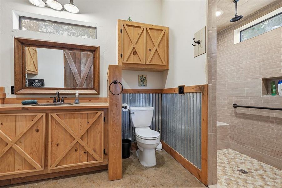 Furnished interior view inside a new home in , Bronson (Image 52).