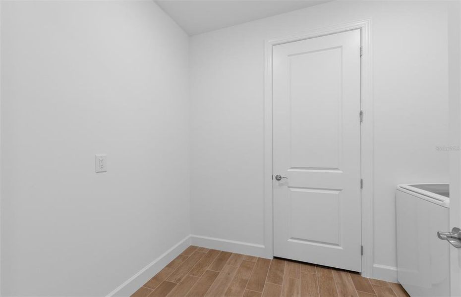 Spacious, unfurnished interior of a new home in Legacy Groves, Nokomis (Image 11).