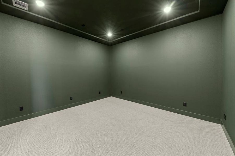 15. 2681 Pelican - Media