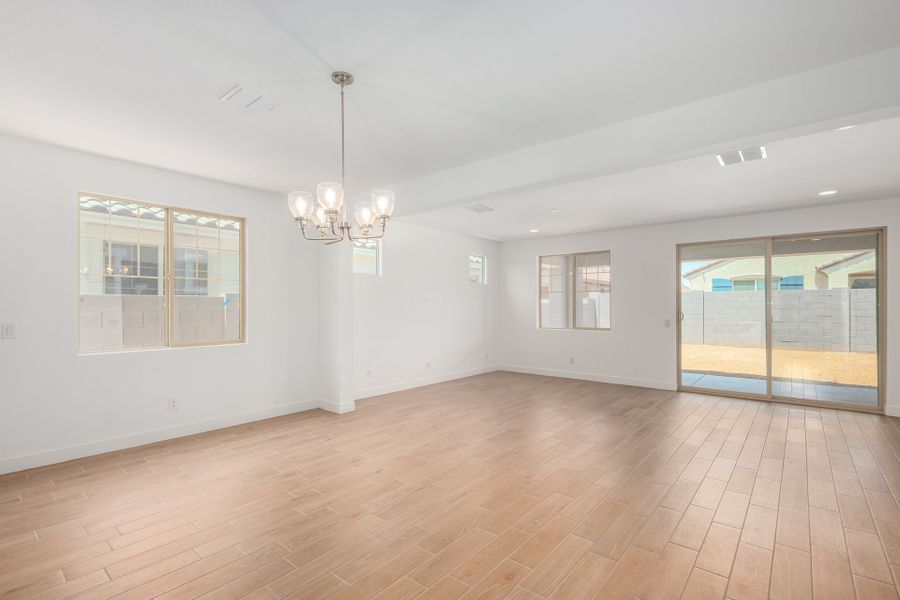 Spacious, unfurnished interior of a new home in Parkside, Avondale (Image 7).