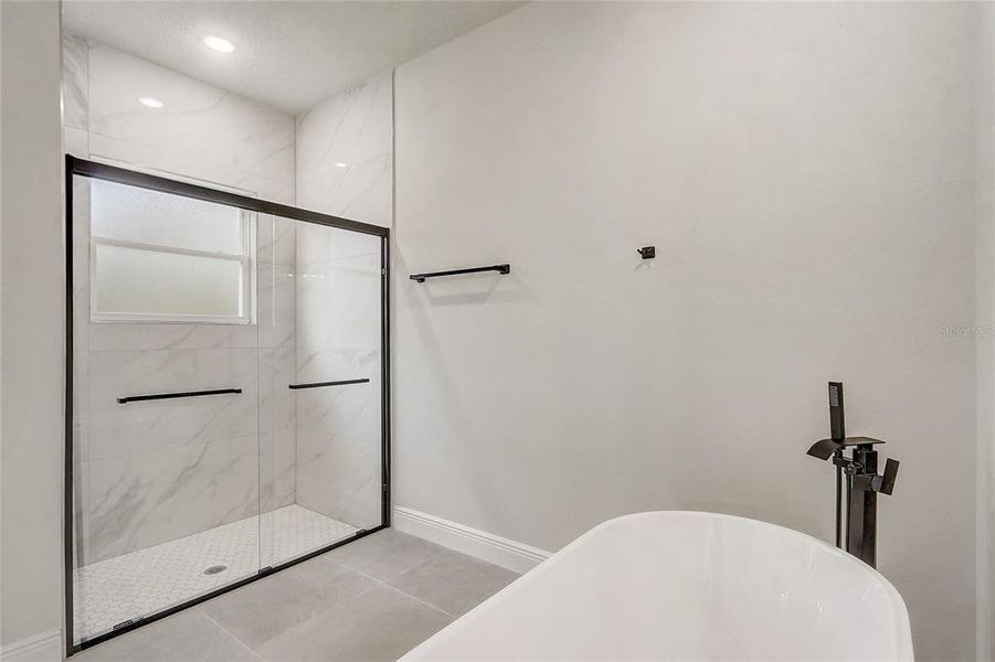 Furnished interior view inside a new home in , Ocala (Image 12).