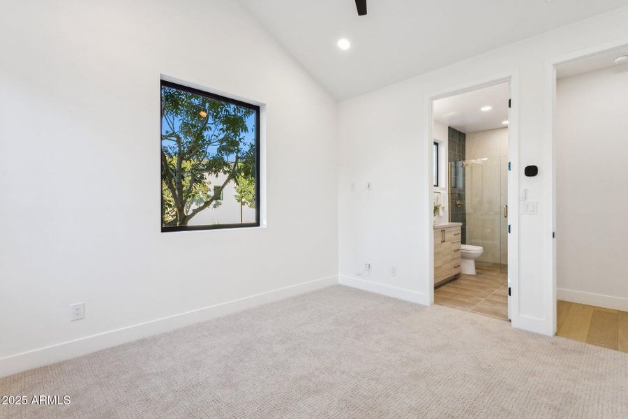 Guest bedroom Guest bedroom