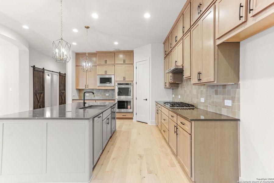 Furnished interior view inside a new home in Esperanza - 70', Boerne (Image 17).