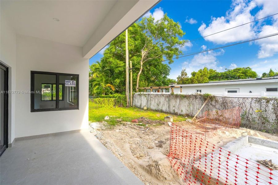 Exterior details and patio area of a home in , Miami (Image 17).