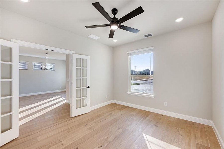 Spacious, unfurnished interior of a new home in Triple Diamond Ranch, Mansfield (Image 25).