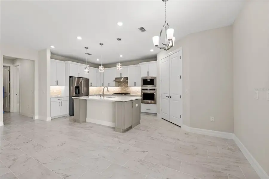 Furnished interior view inside a new home in , Mount Dora (Image 6).
