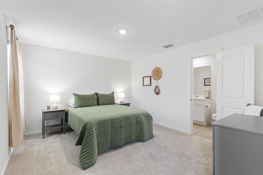 Furnished interior view inside a new home in Mobberly Farms, Pilot Point (Image 14).