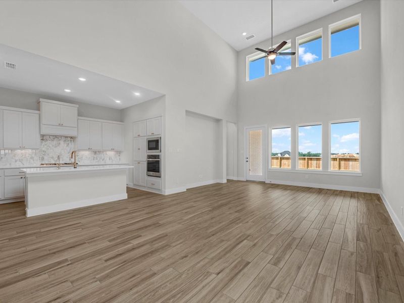 Spacious, unfurnished interior of a new home in Pecan Ridge, Fulshear (Image 13). Spacious, unfurnished interior of a new home in Pecan Ridge, Fulshear (Image 13).