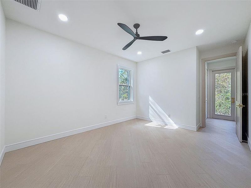 Spacious, unfurnished interior of a new home in , Homosassa (Image 27). Spacious, unfurnished interior of a new home in , Homosassa (Image 27).