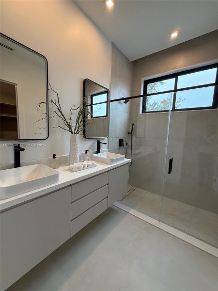 Furnished interior view inside a new home in , Miami (Image 24).