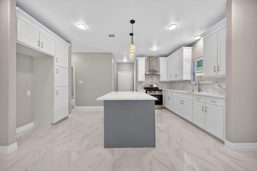 Furnished interior view inside a new home in , Houston (Image 4).