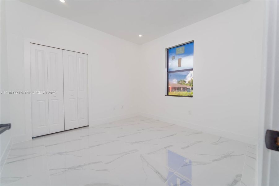 Image 16 of a home in . Image 16 of a home in .