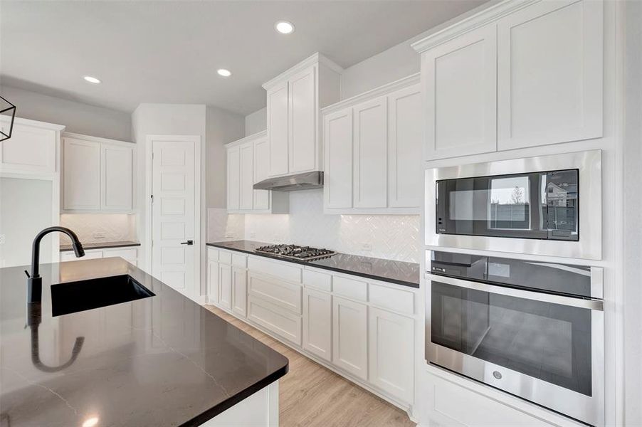 Furnished interior view inside a new home in Treeline, Justin (Image 10).
