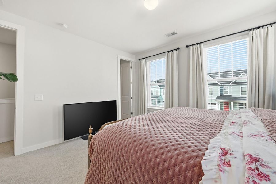 Furnished interior view inside a new home in Homecoming, Ravenel (Image 40). Furnished interior view inside a new home in Homecoming, Ravenel (Image 40).